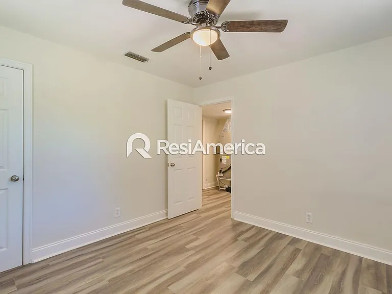 2227 Commonwealth Ave — Photo 10