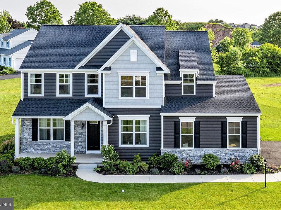 1st image of 723A Saylors Mill Rd