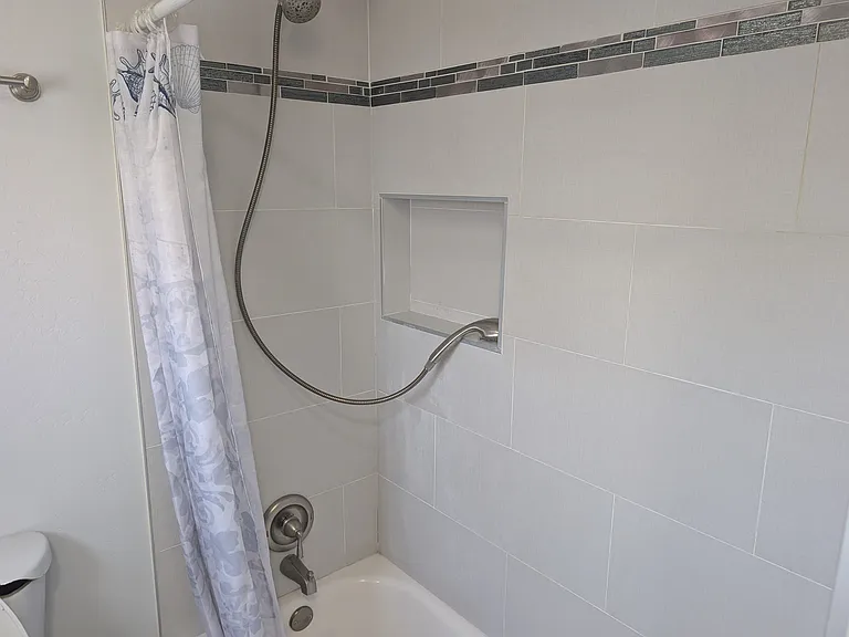 350 Maxim St — Photo 14