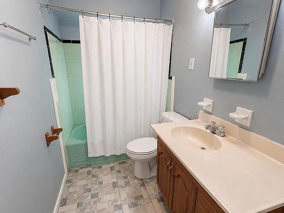 5th image of 450 Xenia St SE #6