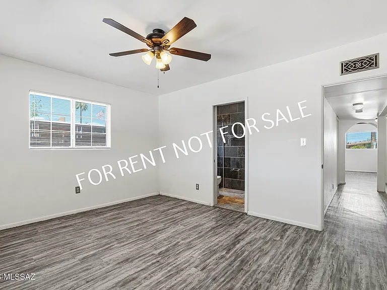 5626 E 4th St — Photo 18