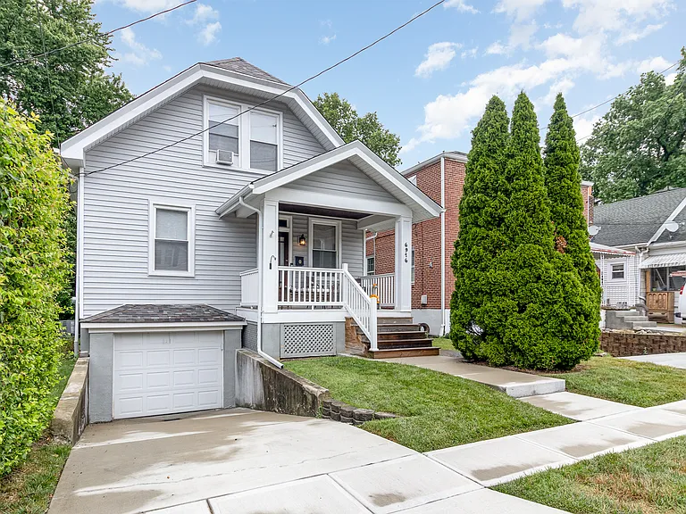 6916 Cambridge Ave — Photo 2