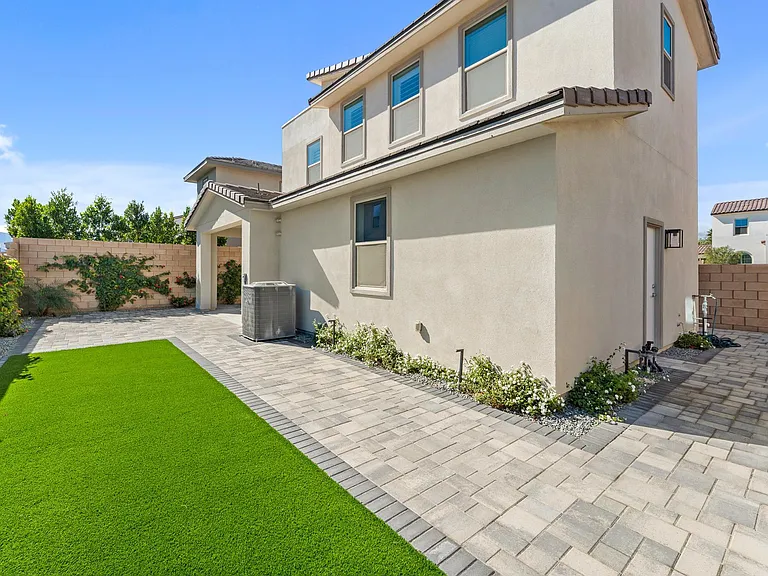35722 McCarthy St — Photo 11