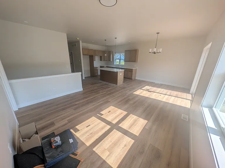 646 S Marion Ave #646 — Photo 3