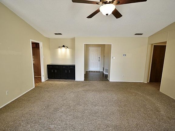 4th image of 2464 Santa Cruz Ln