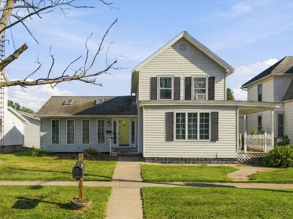 122 W Main St, Wyanet, IL 61379