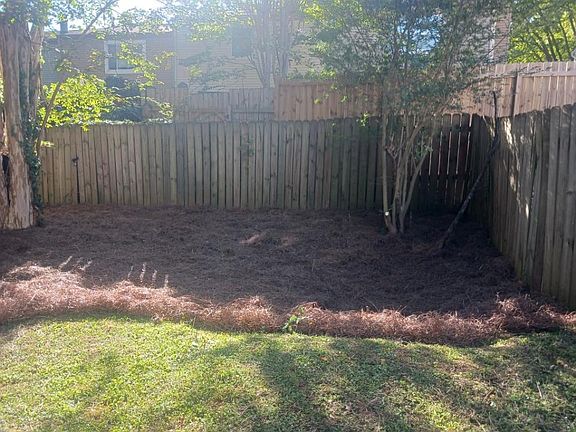 3rd image of 1726 Cumberland Valley Dr SE