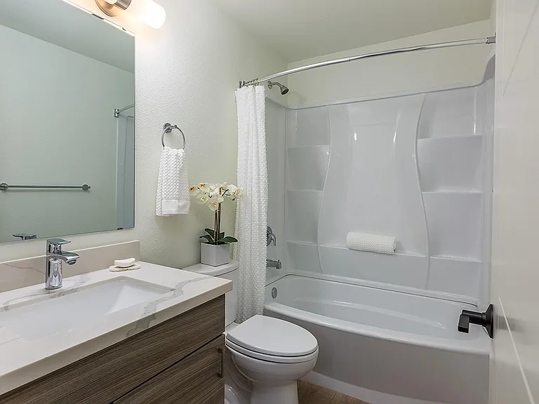 129 5th Ave NW #1 — Photo 7