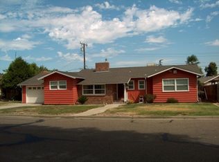 956 E Lyndale Dr, Tulare, CA 93274