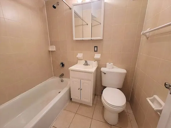 135 East 17th Street image 8 of 8