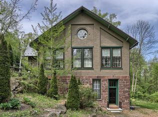 99 Ironmaster Rd, Lebanon, PA 17042