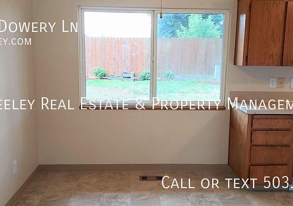 3rd image of 1770 SE Dowery Ln