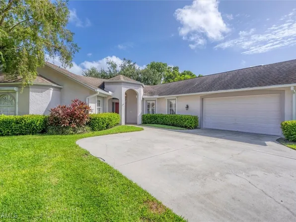 6569 Highland Pines Cir, Fort Myers, FL 33966