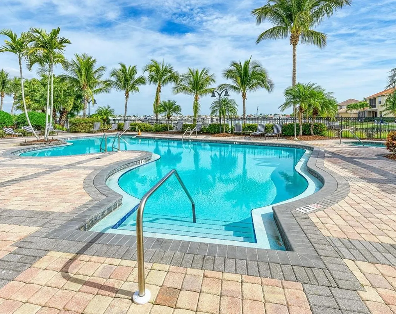 Gorgeous 2/2 + Den at Laguna in Riviera Dunes! — Photo 4