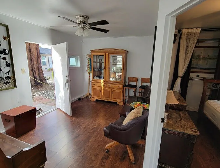 25386 Uvas Ct — Photo 5