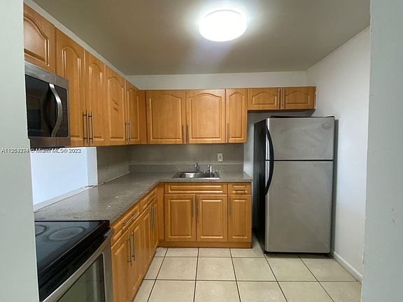 2nd image of 15205 NE 6th Ave APT D309