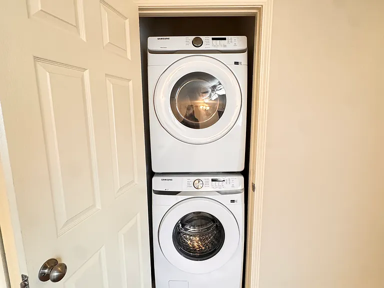 1630 J St #304 — Photo 9