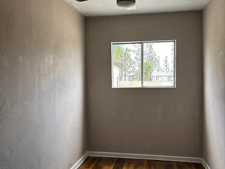 8447 Palmetto Ave #B — Photo 10