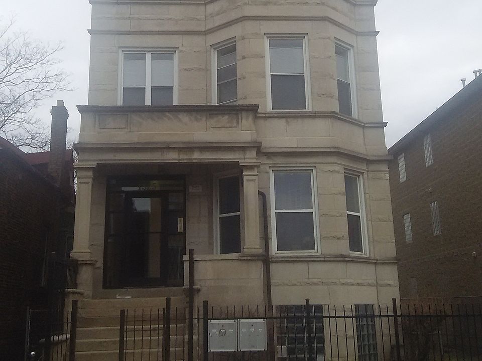 1st image of 1525 S Hamlin Ave Rear 2
