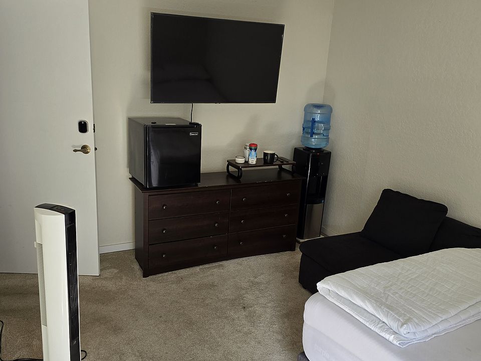 1st image of 12300 28th Ave NE APT 111