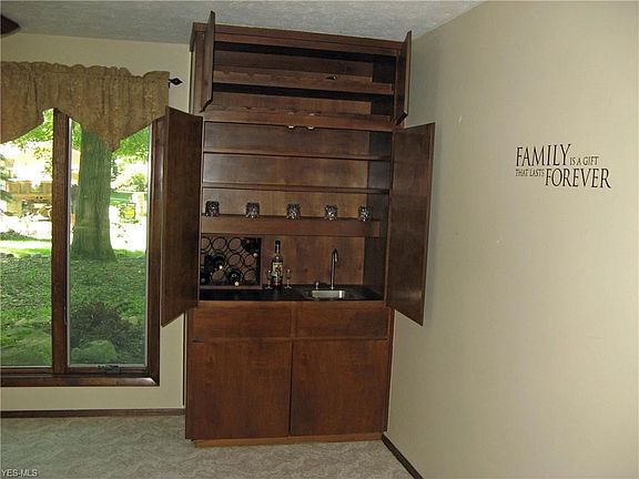 5th image of 32554 Northwood Ct