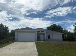 6037 Lacota Ave, Fort Myers, FL 33905