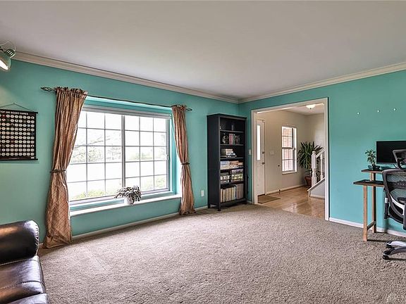 5th image of 7862 Ashford Glen Ct
