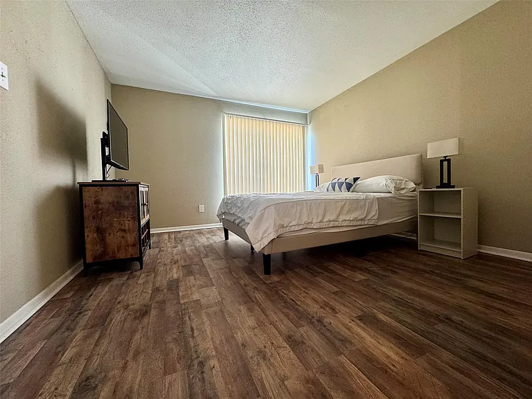 2824 S Bartell Dr #32 — Photo 7