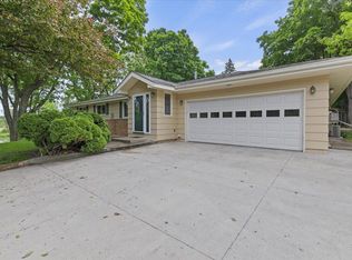 5935 County Road 11, Maple Plain, MN 55359