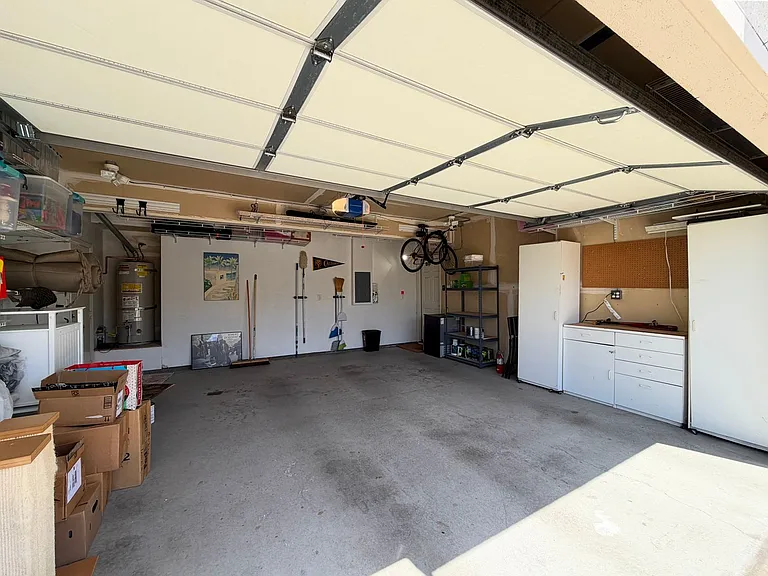 720 Legends Pl — Photo 36
