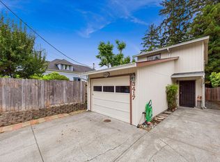 3417 R St, Eureka, CA 95503