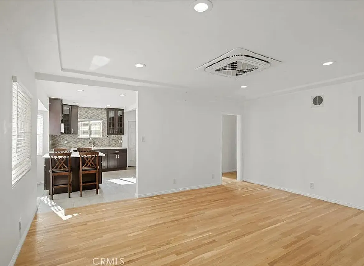 2 bed, $2,800 — Photo 4