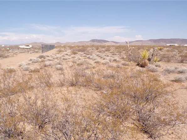 11465 W Palomino Dr, Willow Beach, AZ 86445