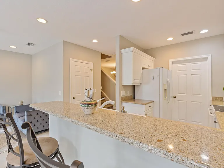 5650 Simonton St — Photo 21