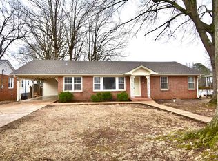 1016 Atlanta St, Florence, AL 35630