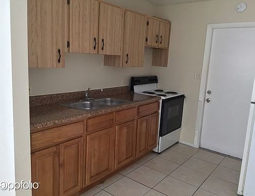 2nd image of 9411 N Semmes St
