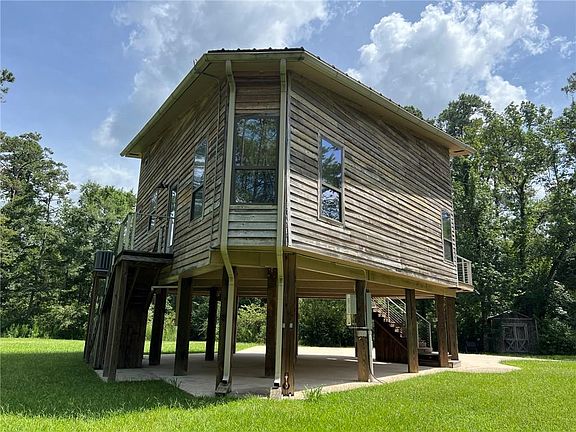 4th image of 102 Pine Oak Dr