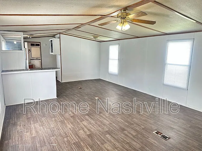 1970 Fayetteville Hwy #11 — Photo 2