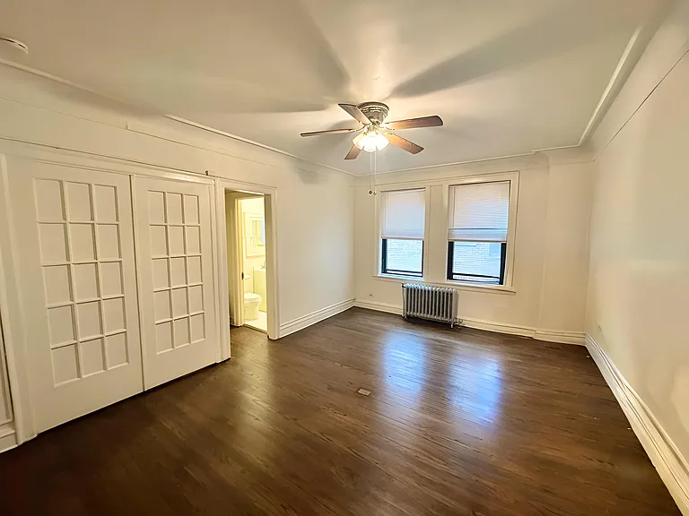 Shorecrest Apartments — Photo 12