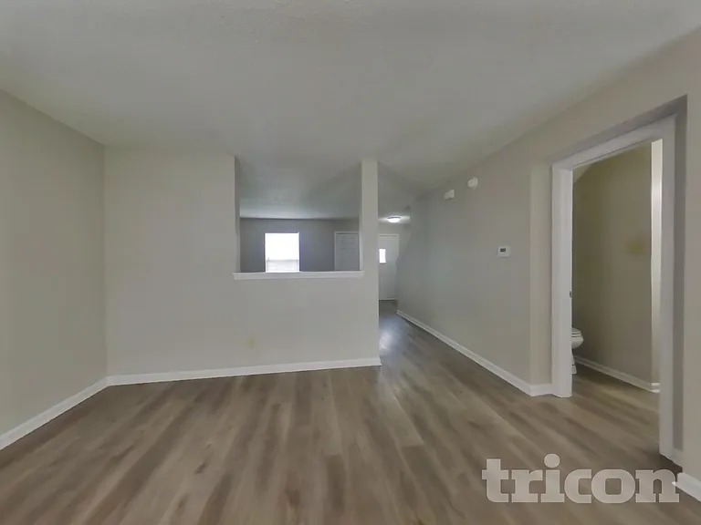 10907 Delphi Dr — Photo 4