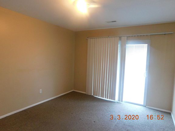 3rd image of 10235 Chaucer Ave APT 3