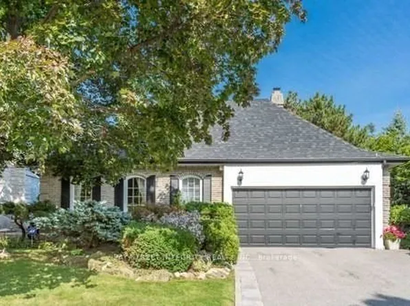 46 Caravan Dr, Toronto, ON M3B 1N3