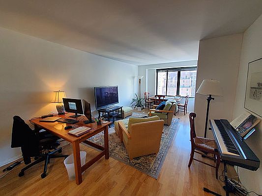 3rd image of 372 Central Park W APT 16U
