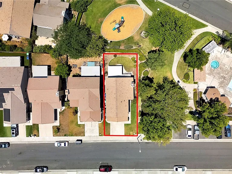 26342 Snowden Ave — Photo 54