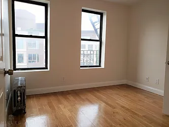 Rented by Hillel Realty Group