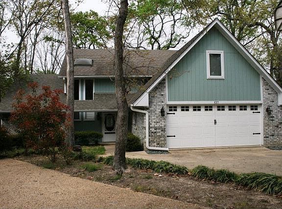 2nd image of 137 Camino Robles St
