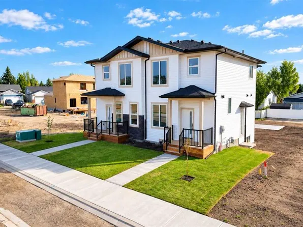 4353 W 61st Ave, Innisfail, AB T4G 1V9