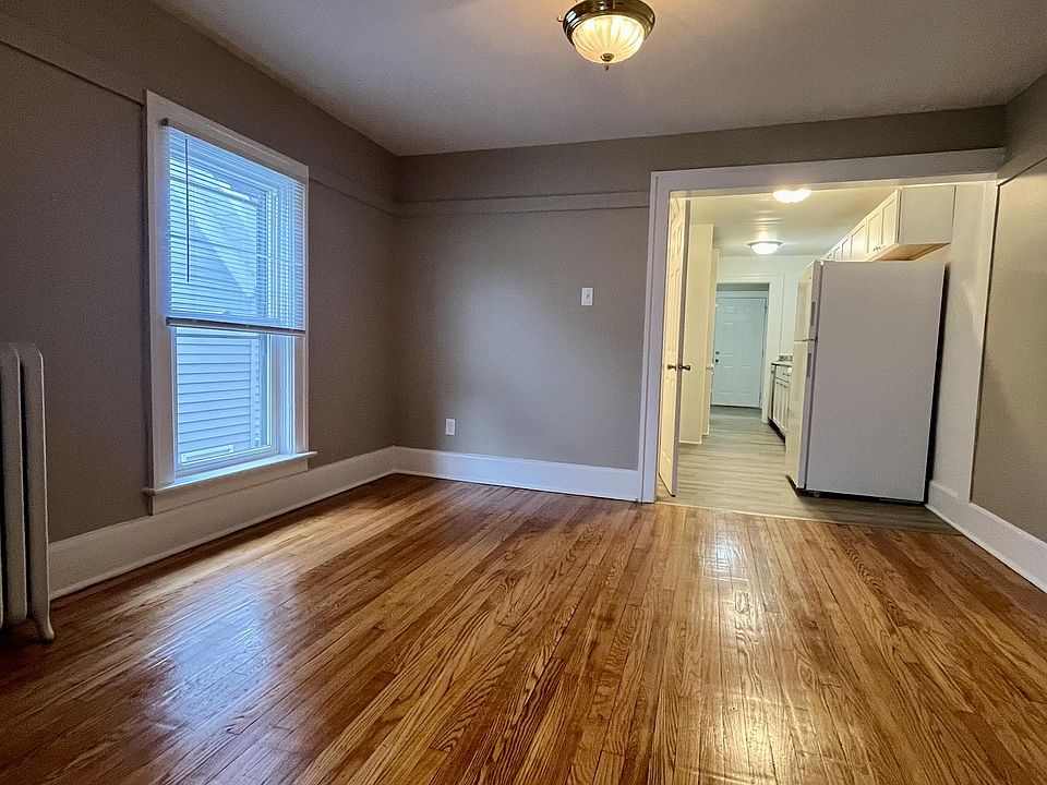 Dining Room into Kitchen