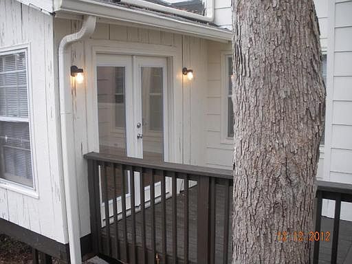 2nd image of 4800 Castlewood Dr
