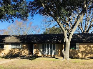 721 Robindale Ln, Fairfield, TX 75840